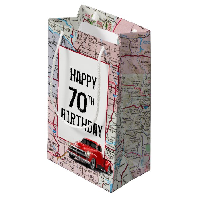 Bolsa De Regalo Pequeña 70.º Camión Retro Rojo de Cumpleaños en Mapa (Angulo Anverso)