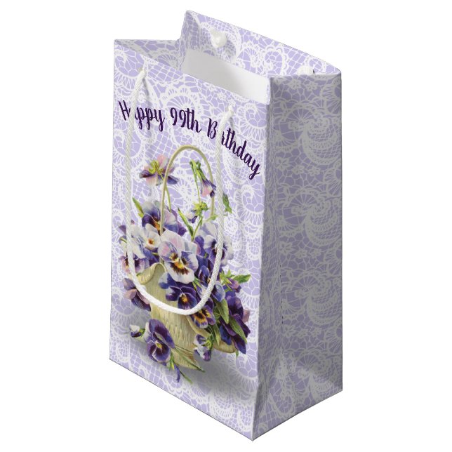 Bolsa De Regalo Pequeña 9.ª Cesta De Pansy De Cumpleaños En Lace (Angulo Anverso)