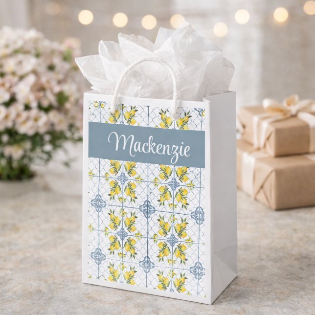 Bolsa De Regalo Pequeña Blue Tile French Country Lemon Name Monogram (Subido por el creador)