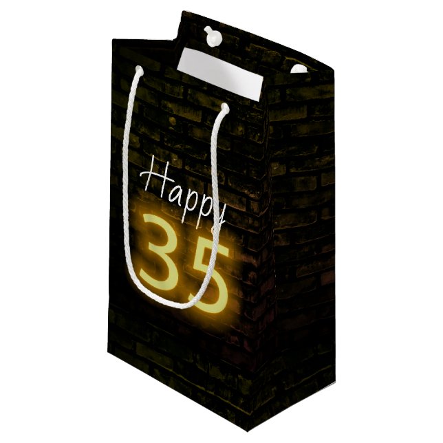 Bolsa De Regalo Pequeña Cumpleaños Neon 35 Rótulo en ladrillo (Angulo Anverso)
