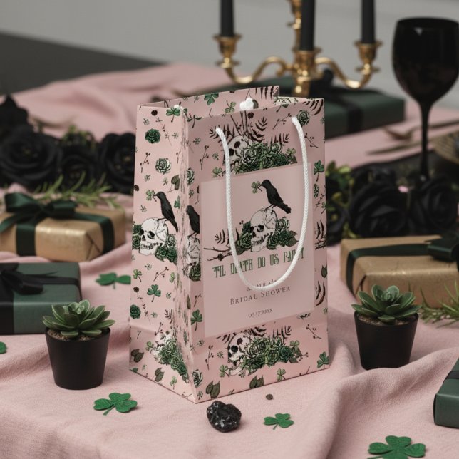 Bolsa De Regalo Pequeña Hasta la muerte nos hacen la Fiesta irlandesa Skul (Irish Bridal Shower Gift Bag for St Patrick's Day Wedding. Chic Skull, Green Roses, Shamrock Pattern)