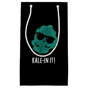 Bolsa De Regalo Pequeña Kale-in It Funny Veggie Kale Pun Dark BG