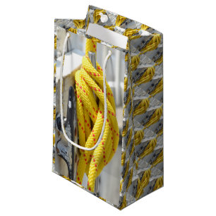 Bolsa De Regalo Pequeña Knot Another v2 [S] por Kenneth Yoncich