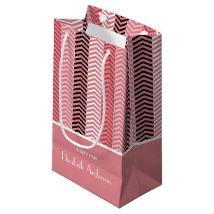 Bolsa De Regalo Pequeña Moda Bandas Modernas De Chevron Rosado Con Nombre