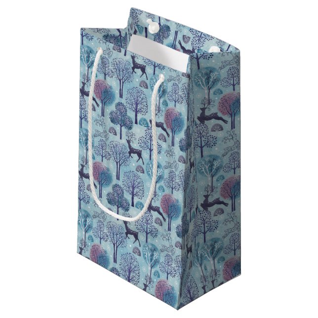 Bolsa De Regalo Pequeña Modern Deer Forest Blue and Purple Holiday (Angulo Anverso)