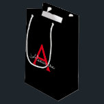 Bolsa De Regalo Pequeña Nombra de monograma de guión negro rojo<br><div class="desc">Bolsa de regalo de Monograma de Guión Simple Negro y Rojo. Esto hace que el dulce perfecto cumpleaños 16,  boda,  ducha de novia,  aniversario,  ducha de bebé o bolso de regalo de la fiesta de soltera para alguien que ama el lujo glam y los estilos de moda.</div>