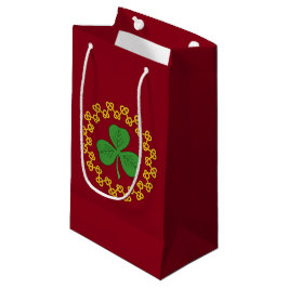 Bolsa De Regalo Pequeña Shamrock y Knotwork en rojo