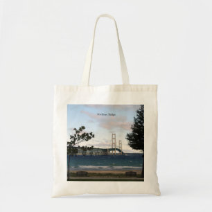Bolsa de tetas del puente Mackinac City