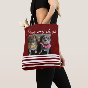 Bolsa de tetas rojas, amante de los perros,