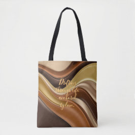 Bolsa de tote en un gráfico abstracto elegante