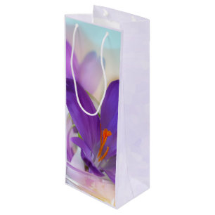 Bolsa Para Vino Foto de un crocus de Primavera Púrpura de Bonito
