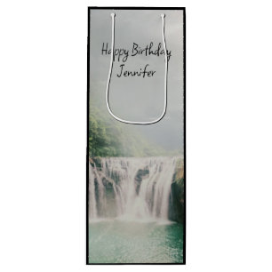 Bolsa Para Vino Hermosa cascada en un bosque de montaña