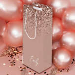 Bolsa Para Vino Monograma de Purpurina rosa de Rubor Girly Rosa Go<br><div class="desc">Girly Rosa Oro - Bolsa de regalo del Monograma del Purpurina de la espuma rosa de Rubor. Esto hace que el dulce perfecto cumpleaños 16, boda, ducha de novia, aniversario, ducha de bebé o bolso de regalo de la fiesta de soltera para alguien que ama el lujo glam y los...</div>