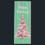 Bolsa Para Vino Vintage Mint Green Pink Stripe Christmas Tree<br><div class="desc">Esta temporada de vacaciones Think Pink and Mint Green. Estos dos atractivos colores de moda se combinan para hacer que su decoración de vacaciones sea realmente pop. Damasco vintage y rayas, árboles de Navidad, ornamentos, cintas y vegetación de invierno para los más dulces diseños nostálgicos de la temporada. Decoración de...</div>