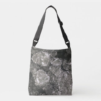Bolsa tote con trozos de hielo flotando