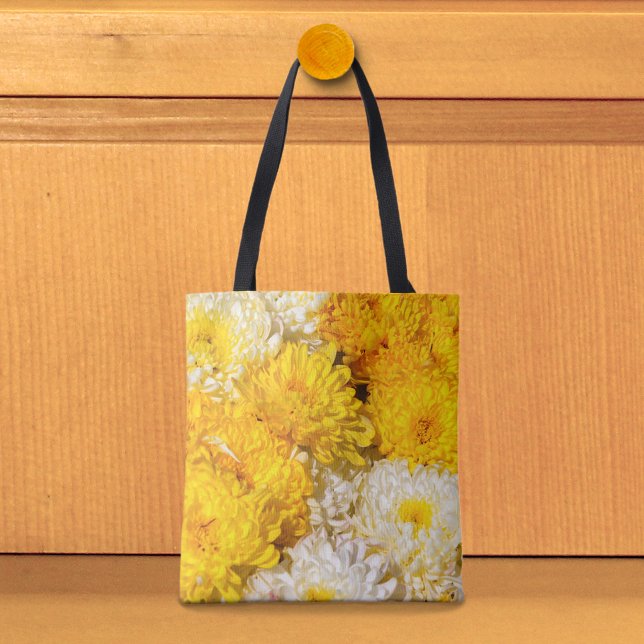 Bolsa Tote de Crisantemos Blancos y Amarillos (Tote bag with white and yellow chrysanthemums)