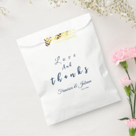 Bolsas de Regalo de Boda Romántica en el Paseo Mar