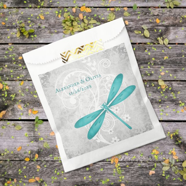 Bolsas favoritas de la boda de la libélula verde a (Teal Dragonfly Wedding Favor Bags)