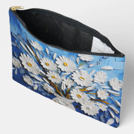 BOLSITO ACCESORIO GRANDE AZUL CON FLORES BLANCOS Y AMARILLOS DE TEXTURA