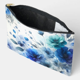 BOLSITO ACCESORIO GRANDE BLANCO CON SOMBRAS DE FLORES DE COLOR AZUL