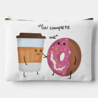 Café y pareja completa de donut