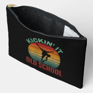 Bolsito Accesorio Grande Kickin' It Old School Skateboarding Skateboard
