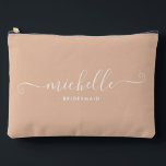 Bolsito Accesorio Grande Moda Mínima Sand Beige Personalizada Bridesmaid<br><div class="desc">Presentamos nuestra Moda Minimalista Sand Beige Personalized Bridesmaid Accesory Pouch, un regalo elegante y versátil diseñado para celebrar a sus damas de honor con elegancia. Esta bolsa accesoria es el epítome de la moda moderna, perfecta para cualquier ocasión desde propuestas de dama de honor hasta duchas de novias. Esta bolsa,...</div>