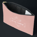 Bolsito Accesorio Grande Nombre del hebreo floral de oro Rosa personalizado<br><div class="desc">Esta bolsa accesoria floral de bonito es el tamaño perfecto para bolígrafos/lápices, plumas y más. Es un regalo fabuloso (y práctico) para cualquiera que ame la organización. Un regalo original de Bat Mitzvah o Morah. Personalízate (en menos de un minuto) - con el nombre hebreo - y tu mensaje Script...</div>