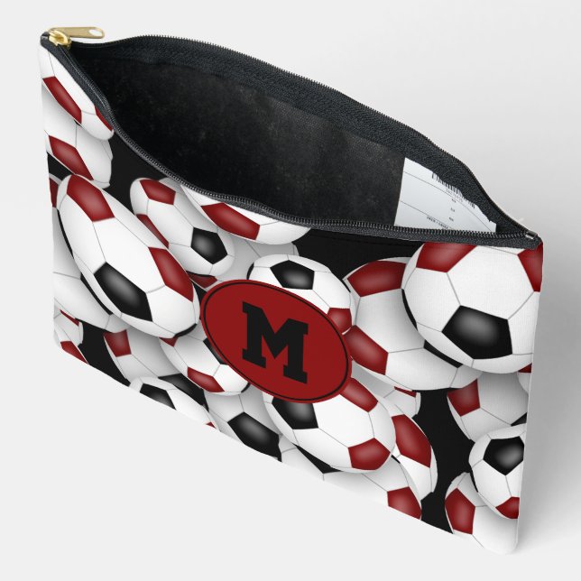 Bolsito Accesorio Grande patrón de pelotas de fútbol monogramado negro marr (Abierto)