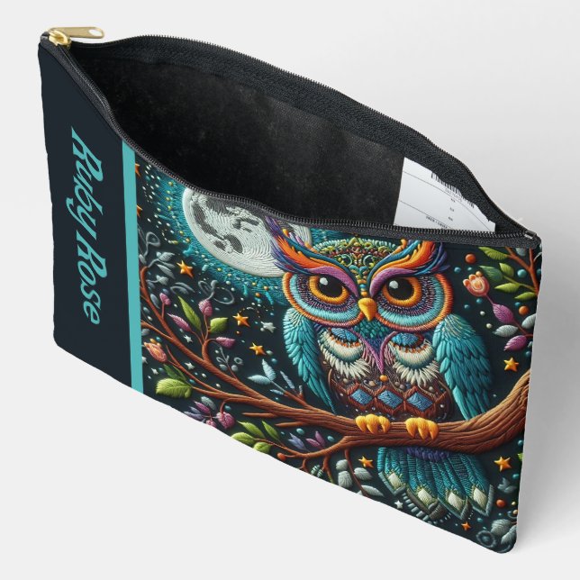 Bolsito Accesorio Grande Whimsical Owl Faux Embroidery (Abierto)