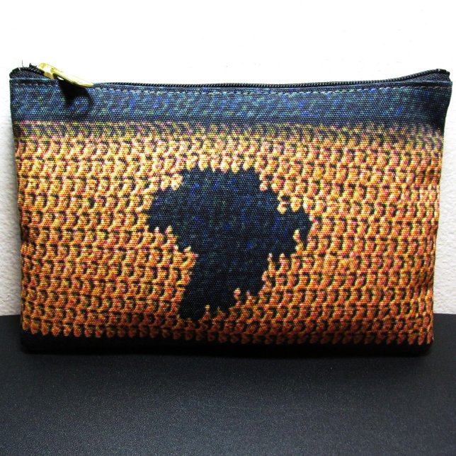 Bolsito Accesorio Pequeño Africa Map Black and Brown Artisan Crochet Print (Subido por el creador)