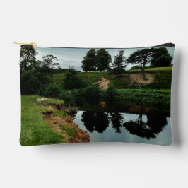 Bolsito Accesorio Pequeño Árboles, reflejando en el agua , en Chatsworth