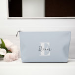 Bolsito Accesorio Pequeño Bebé Azul Moderno Minimalista Monogramado<br><div class="desc">Diseño moderno Minimalista Monogramado.</div>