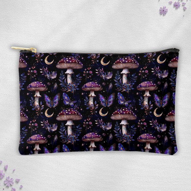 Bolsito Accesorio Pequeño Dark Butterfly Mushroom Floral Witchy Pattern (Subido por el creador)