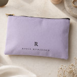 Bolsito Accesorio Pequeño Elegante Sofisticado Clásico Monograma Lila<br><div class="desc">Un diseño minimalista elegante con una tipografía clásica inicial y nombre en negro sobre un fondo de lila lavanda púrpura pastel. ¡El accesorio personalizado perfecto que es fácil de personalizar para cualquier ocasión!</div>