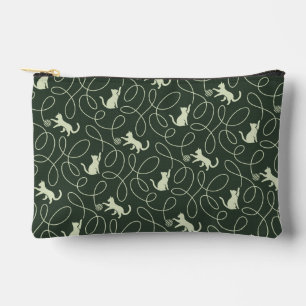 Bolsito Accesorio Pequeño Gato Neutral Terroso y Bola de Hilo Verde Bosque S