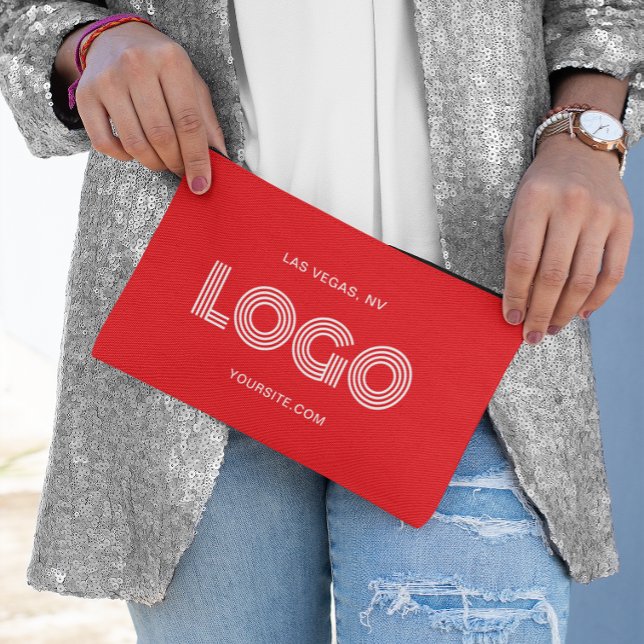 Bolsito Accesorio Pequeño Logo Rectangular rojo y blanco moderno (Red and White Modern Rectangular Logo Accessory Pouch)