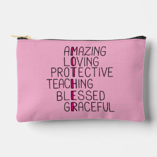 Bolsito Accesorio Pequeño Mamá Anagram es una madre protectora encantadora
