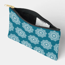 Bolsito Accesorio Pequeño Mandala blanca sobre fondo azul