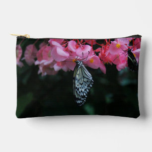 Bolsito Accesorio Pequeño Mariposa colgando de flores