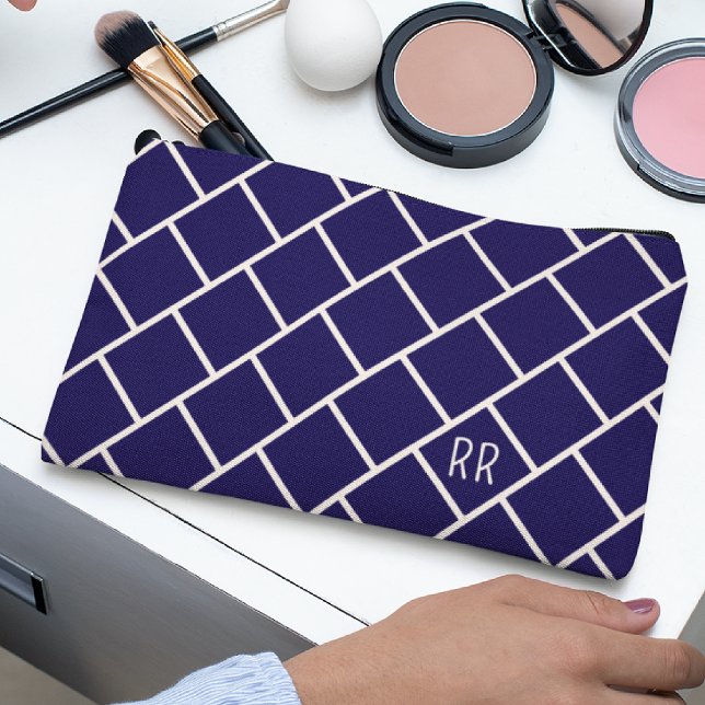 Bolsito Accesorio Pequeño Monogram Beige & Navy Blue Stylish Trellis Pattern (Subido por el creador)