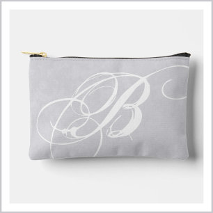 Bolsito Accesorio Pequeño Monograma blanco desordenado en grunge gris suave