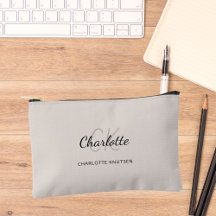 Nombre beige monograma iniciales moderno