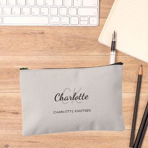 Bolsito Accesorio Pequeño Nombre beige monograma iniciales moderno