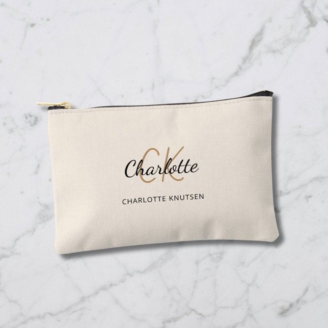 Bolsito Accesorio Pequeño Nombre crema monograma iniciales moderno (Subido por el creador)