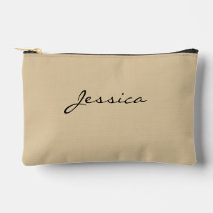 Bolsito Accesorio Pequeño Nombre de guión beige Tipografía de viaje moderna 
