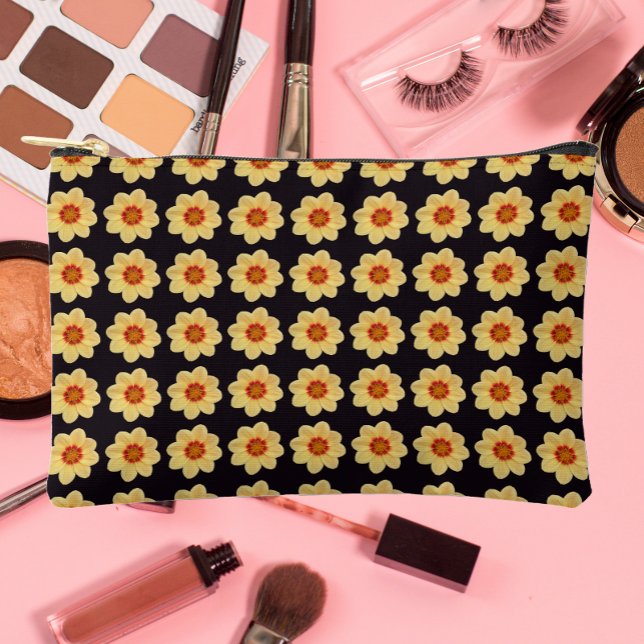 Bolsito Accesorio Pequeño Patrón floral de Dahlia amarillo en negro (In Situ)