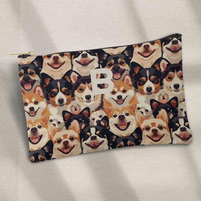 Bolsito Accesorio Pequeño Perro colorido, patrón animal monograma (Monogram Dog pattern small accessory bag.)