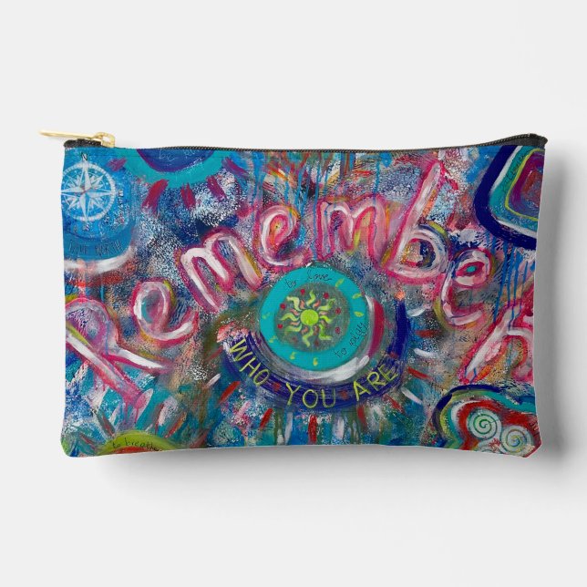 Bolsito Accesorio Pequeño Pouch with original art - Remember Who You Are (Anverso)