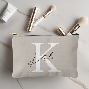 Bolsito Accesorio Pequeño Regalo de Dama de Honor con Monograma Beige Clásic
